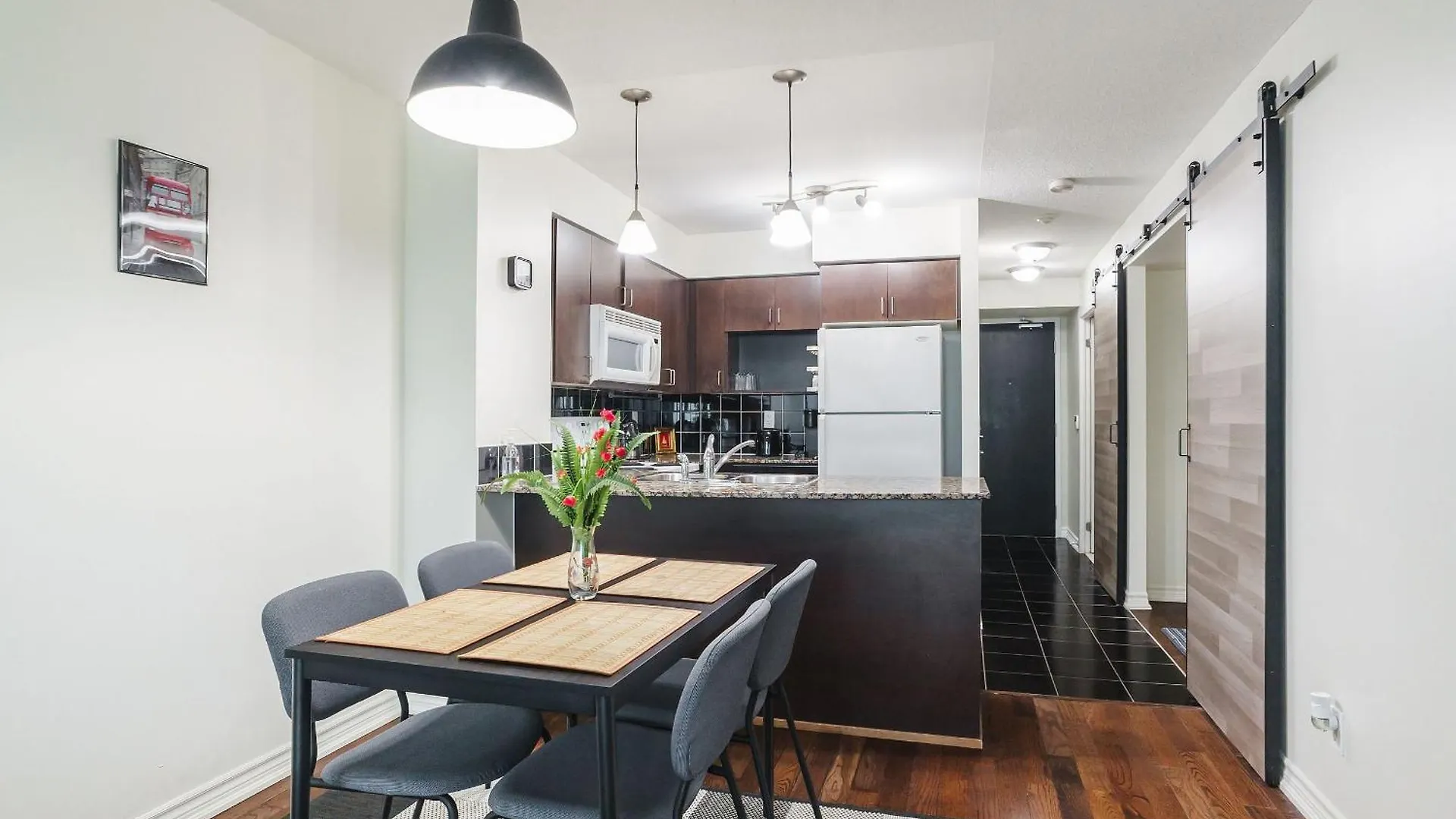 Lanterra Downtown Apartment Toronto 0*,