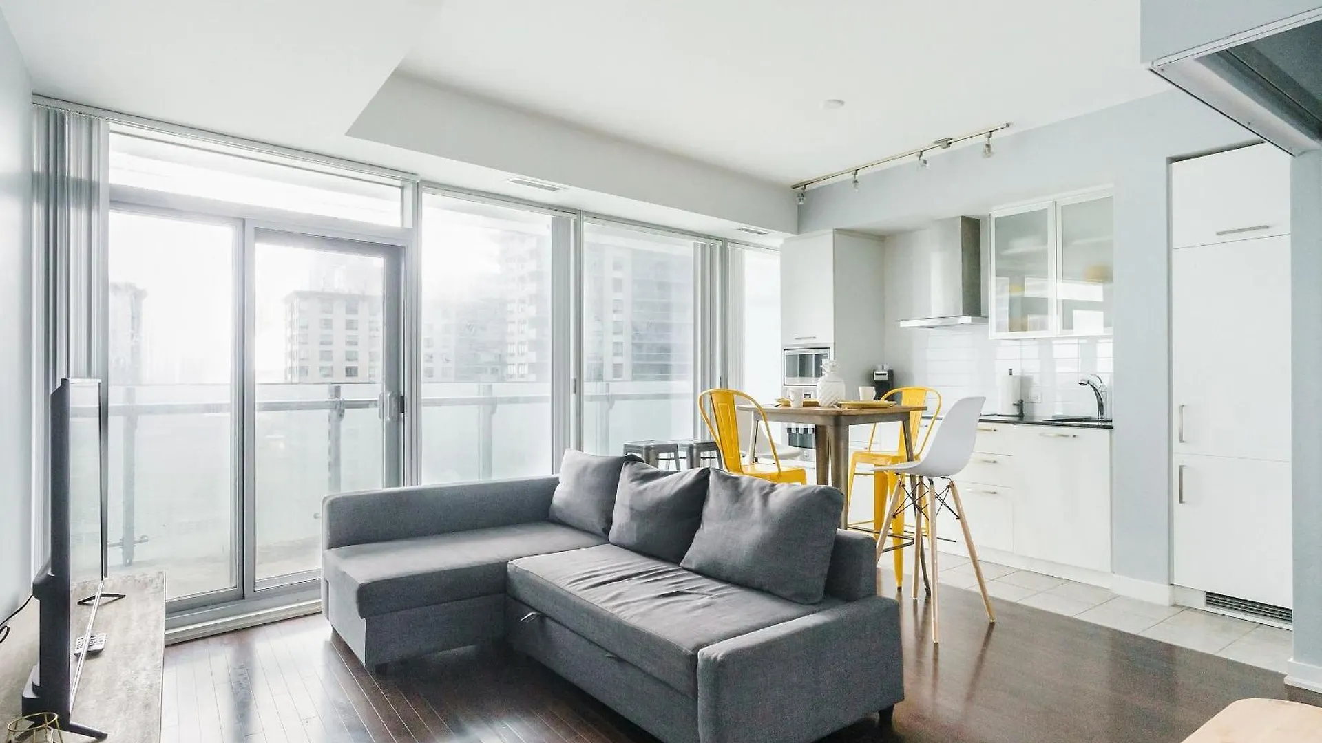 Lanterra Downtown Apartment Toronto 0*,  Canada