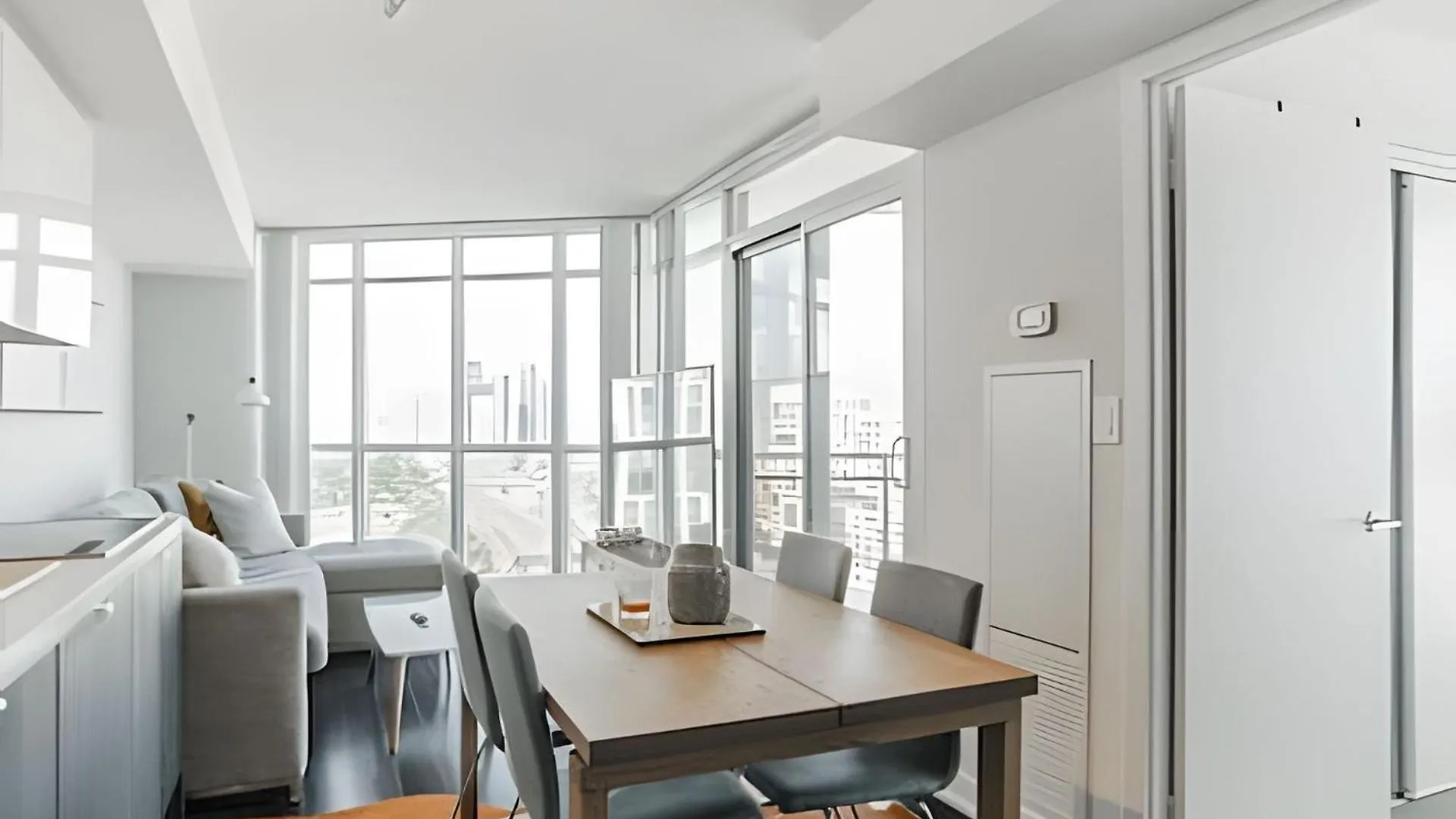 Lanterra Downtown Apartment Toronto 0*,