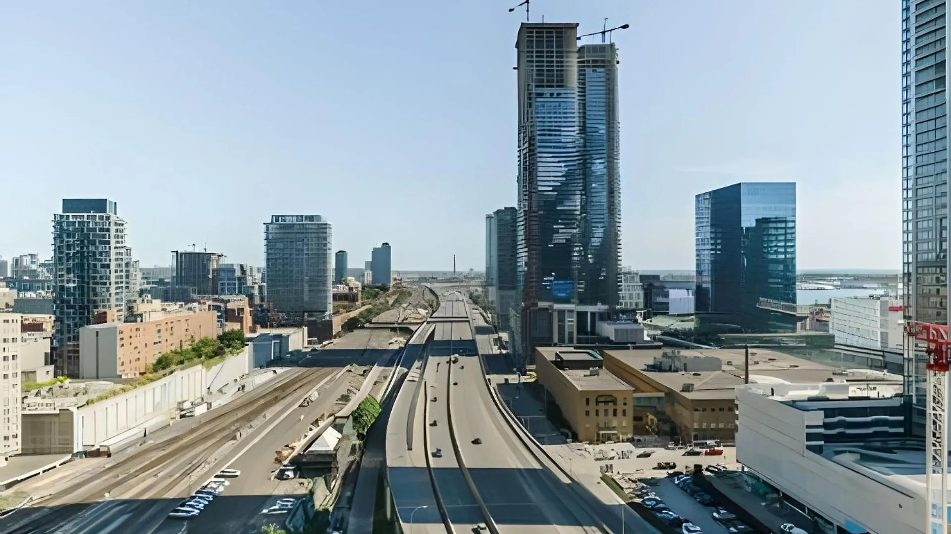 Lanterra Downtown Apartment Toronto