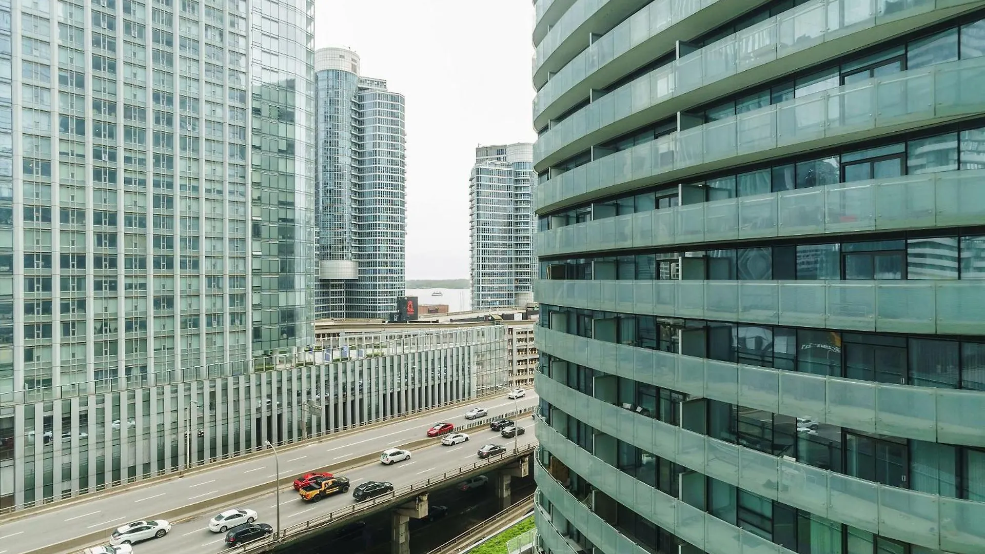 Lanterra Downtown Apartment Toronto 0*,