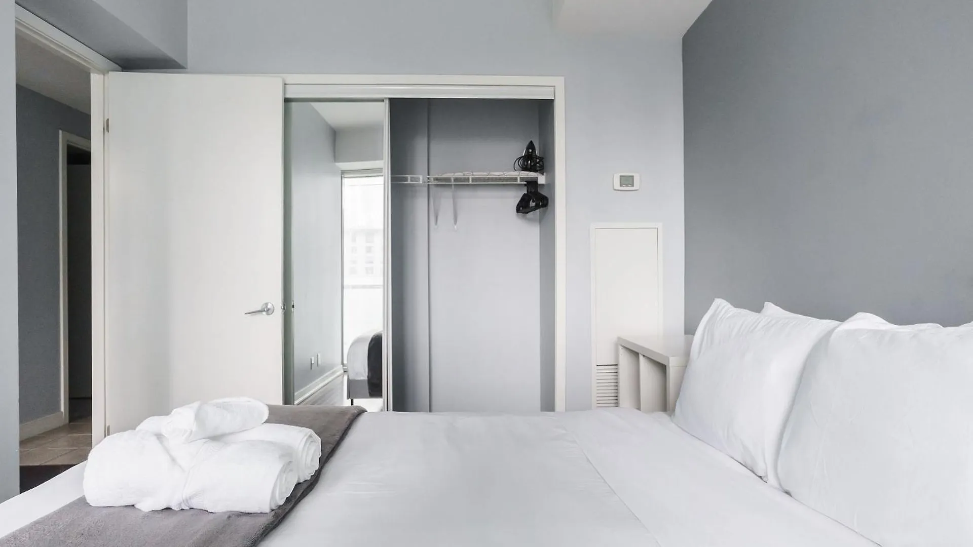 Lanterra Downtown Apartment Toronto Canada